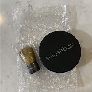 Halo hydrating perfecting powder by Smashbox